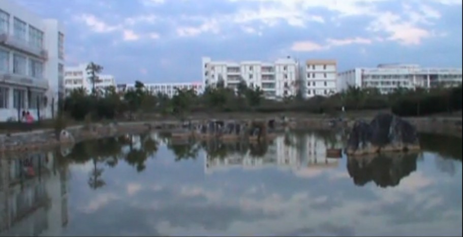 广西民族师范学院校园景色