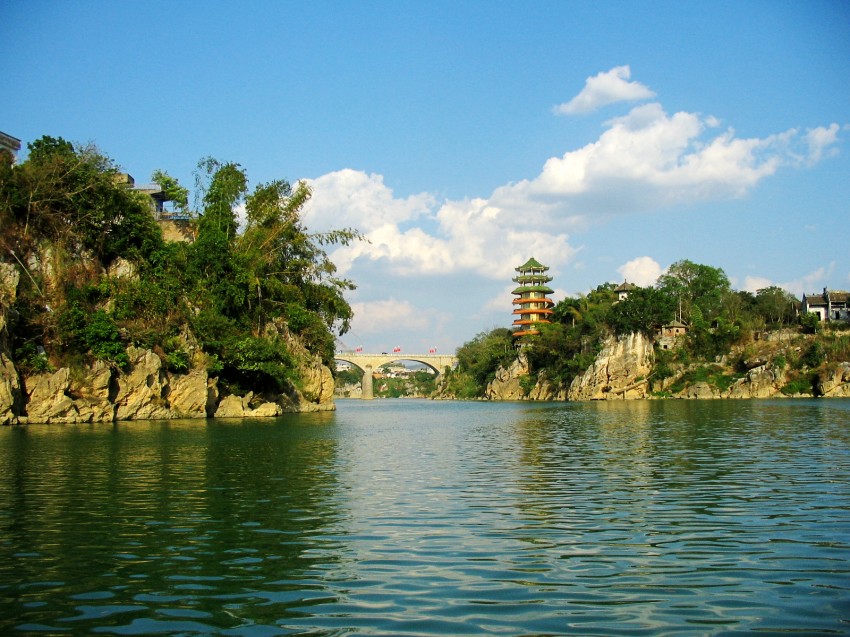 崇左龙川县