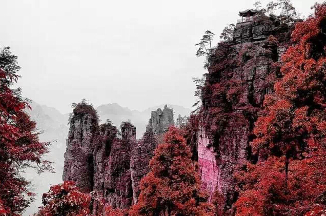 金秀莲花山