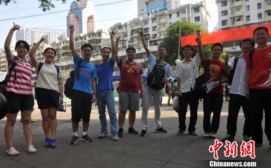 广西首次为视力残疾考生提供大字号试卷